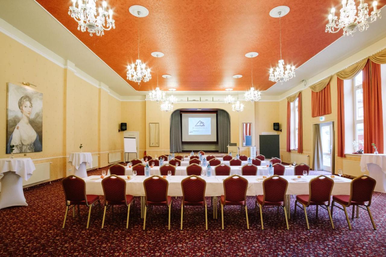 Ringhotel Schloss Тангермюнде Экстерьер фото