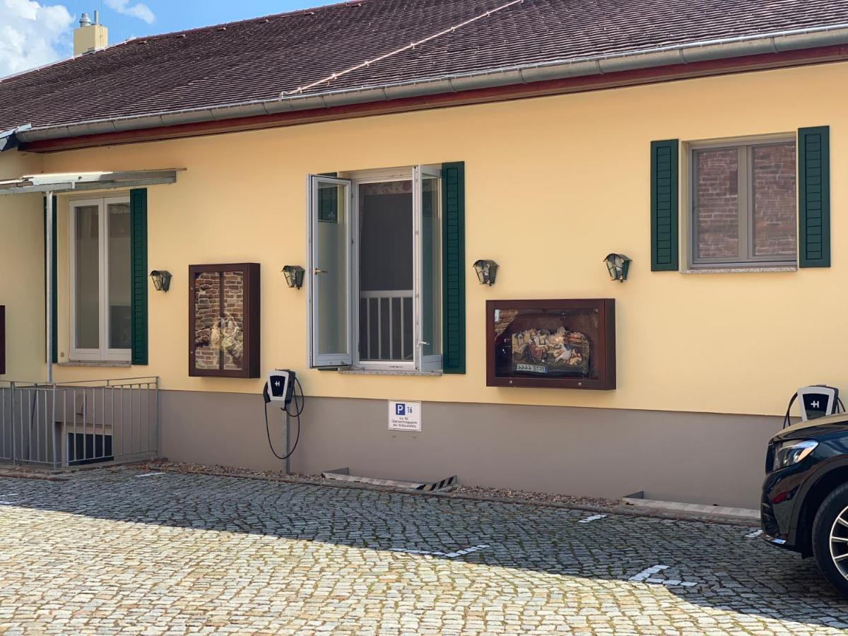 Ringhotel Schloss Тангермюнде Экстерьер фото