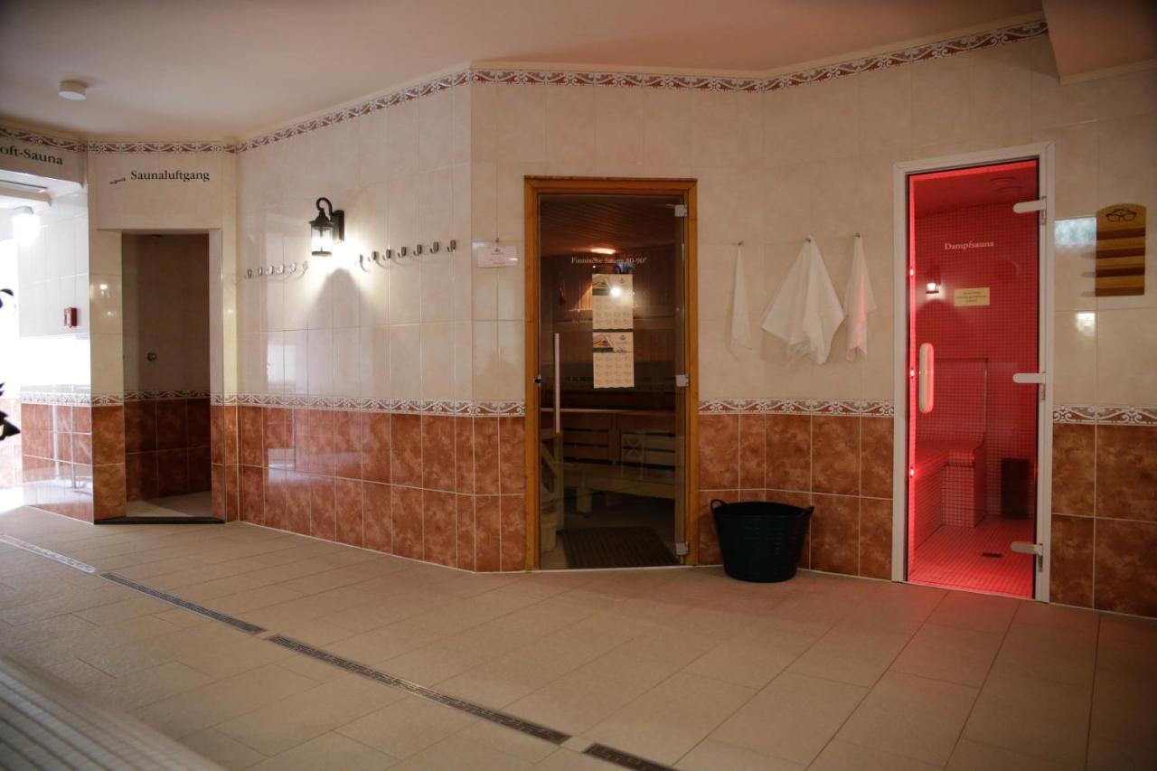 Ringhotel Schloss Тангермюнде Экстерьер фото