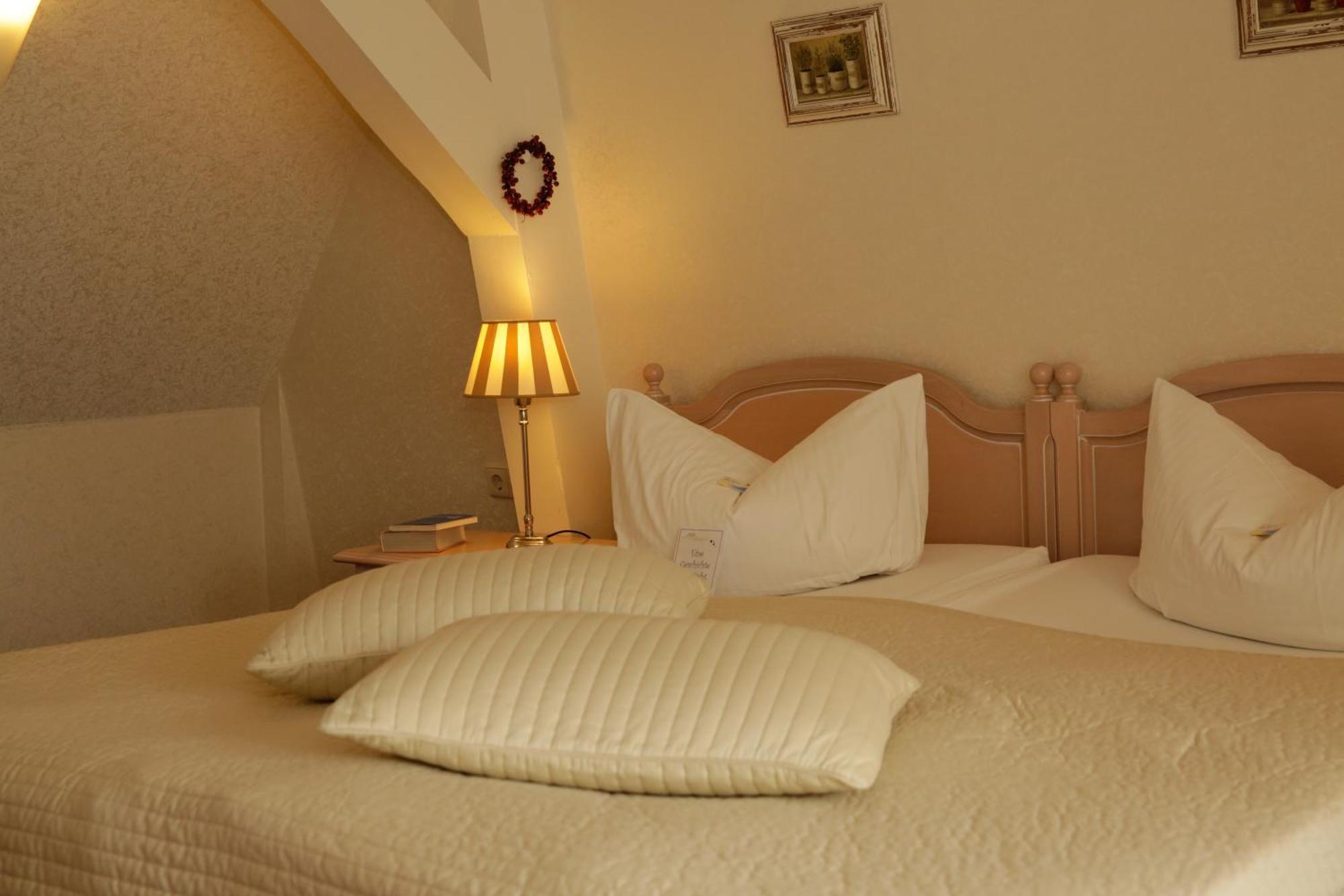 Ringhotel Schloss Тангермюнде Экстерьер фото